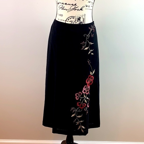 Loft Wool Blend A Line Skirt With Embroidered Floral Detail - Picture 2 of 9